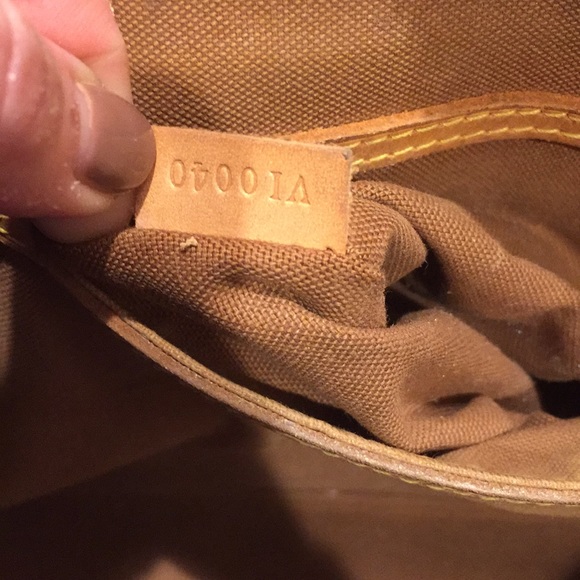 Authentic LV Alma PM - Picture 3 of 3